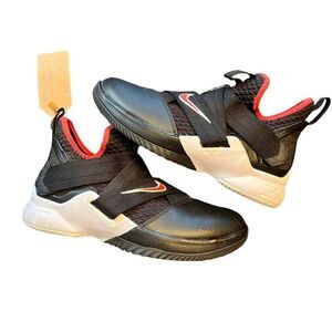 Nike LeBron 12‎ GS Bred Child Size 5Y